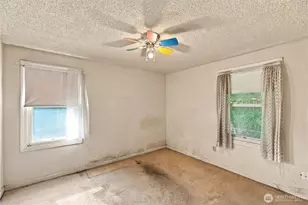 10863 Roseberg Ave S, Seattle, WA 98168 - Photo 11