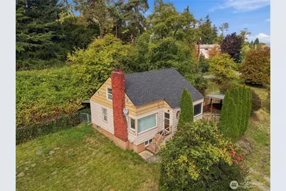 10863 Roseberg Avenue S, Seattle, WA 98168 - Photo 1