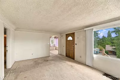 10863 Roseberg Avenue S, Seattle, WA 98168 - Photo 5