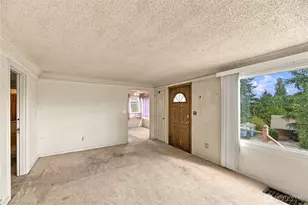 10863 Roseberg Ave S, Seattle, WA 98168 - Photo 5