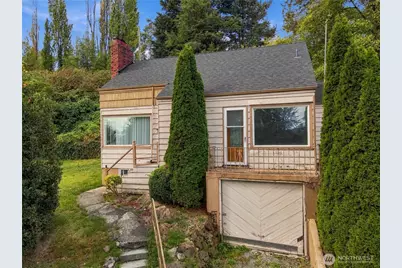 10863 Roseberg Avenue S, Seattle, WA 98168 - Photo 3