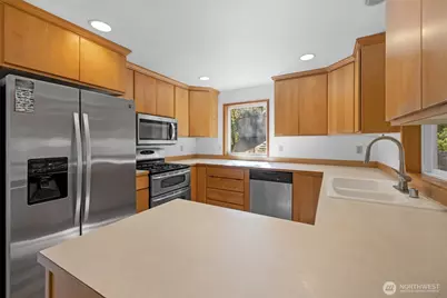 23930 100th Avenue W, Edmonds, WA 98020 - Photo 9