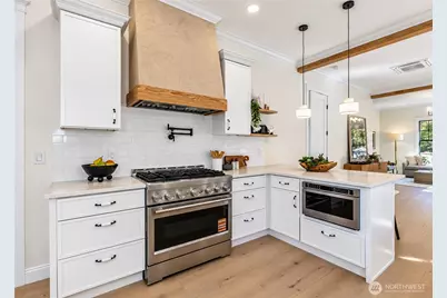 1403 31st Avenue, Seattle, WA 98122 - Photo 9