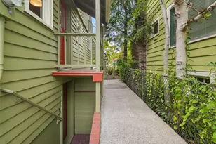 535 N 74th St, Seattle, WA 98103 - Photo 23