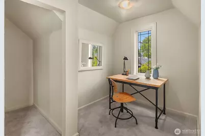535 N 74th Street, Seattle, WA 98103 - Photo 19