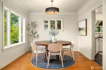 535 N 74th Street, Seattle, WA 98103 - Photo 5