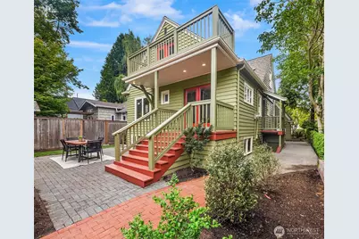 535 N 74th Street, Seattle, WA 98103 - Photo 33