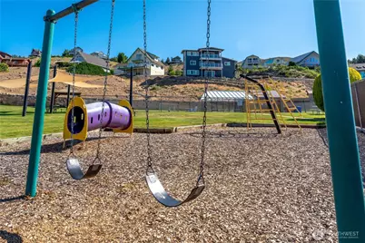 200 Crescent Street, Chelan, WA 98816 - Photo 37