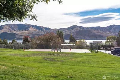 200 Crescent Street, Chelan, WA 98816 - Photo 35