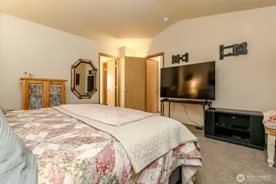 2701 19th Street Pl SW, Puyallup, WA 98373 - Photo 25