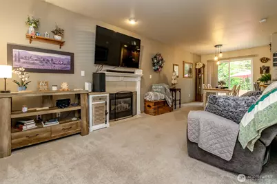 2701 19th Street Pl SW, Puyallup, WA 98373 - Photo 3