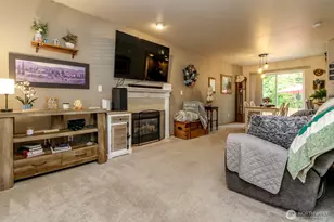 2701 19th St Pl SW, Puyallup, WA 98373 - Photo 3