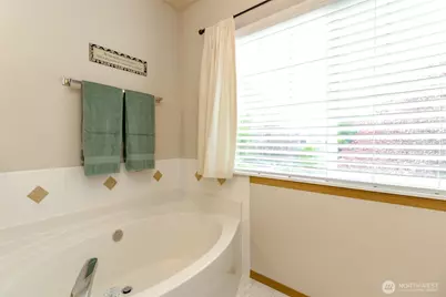 2701 19th Street Pl SW, Puyallup, WA 98373 - Photo 29
