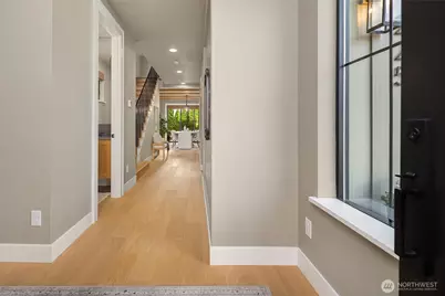 225 3rd Avenue S, Kirkland, WA 98033 - Photo 3