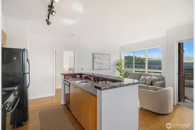 668 S Lane Street #704, Seattle, WA 98104 - Photo 17
