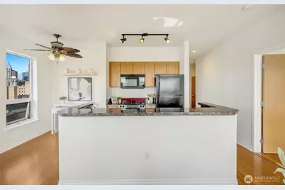 668 S Lane Street #704, Seattle, WA 98104 - Photo 15