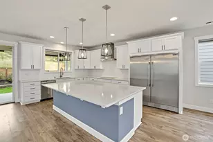 8478 28th St Ct E, Edgewood, WA 98371 - Photo 5