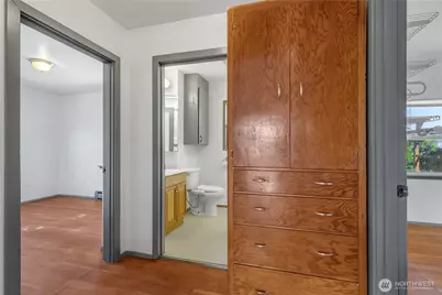2205 Columbia Ave, Everett, WA 98203 - Photo 11