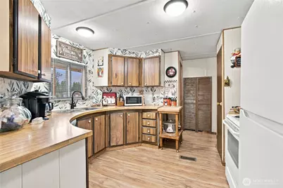 319 Laird Place, Burlington, WA 98233 - Photo 11