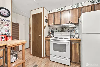 319 Laird Place, Burlington, WA 98233 - Photo 13