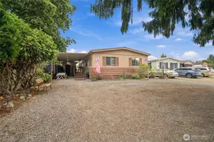319 Laird Pl, Burlington, WA 98233 - Photo 3