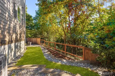 1701 Queen Ct NE, Renton, WA 98056 - Photo 23
