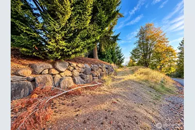 430 Sommerset Road, Woodland, WA 98967 - Photo 7