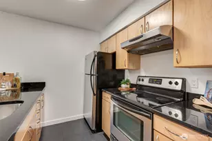 840 NE 125th St, Seattle, WA 98125 - Photo 5