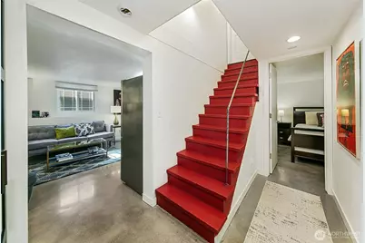 6657 Ellis Avenue S, Seattle, WA 98108 - Photo 11