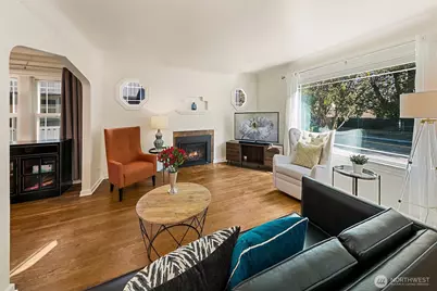 6657 Ellis Avenue S, Seattle, WA 98108 - Photo 3