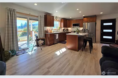 851 Thomas Street, Forks, WA 98331 - Photo 3