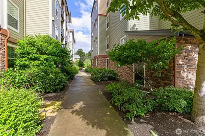690 32nd Street #B301, Bellingham, WA 98225 - Photo 23