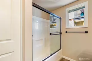 690 32nd St, Bellingham, WA 98225 - Photo 11