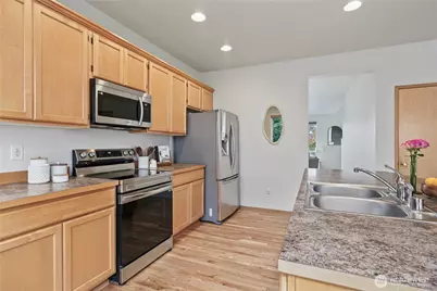 21230 SE 273rd Place, Maple Valley, WA 98038 - Photo 7