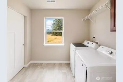 2925 75th Avenue SW, Tumwater, WA 98512 - Photo 17