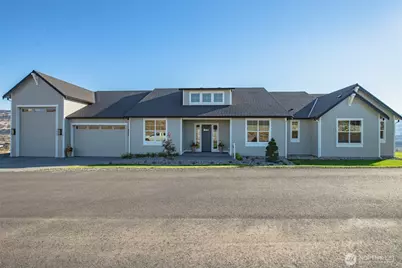 114 S Valiant Drive, East Wenatchee, WA 98802 - Photo 3