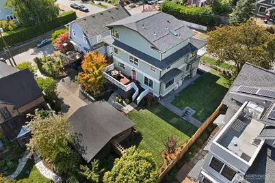4106 Burke Avenue N, Seattle, WA 98103 - Photo 37