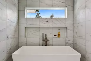4106 Burke Ave N, Seattle, WA 98103 - Photo 21
