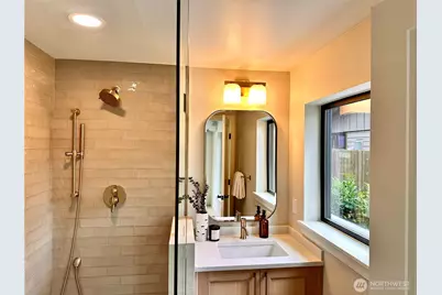 306 Daley Street, Edmonds, WA 98020 - Photo 5