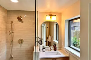 306 Daley St, Edmonds, WA 98020 - Photo 5