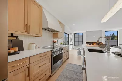 306 Daley Street, Edmonds, WA 98020 - Photo 13