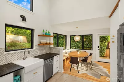 4002 12th Avenue S, Seattle, WA 98108 - Photo 7