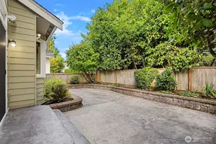8642 NE 123rd Pl, Kirkland, WA 98034 - Photo 17
