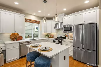 8642 NE 123rd Place, Kirkland, WA 98034 - Photo 13