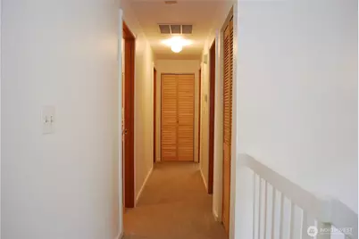 18016 S Tapps Drive E, Lake Tapps, WA 98391 - Photo 11