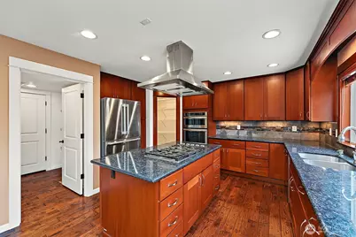 11407 135th Street E, Puyallup, WA 98374 - Photo 9