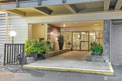 550 Elm Way #206, Edmonds, WA 98020 - Photo 23