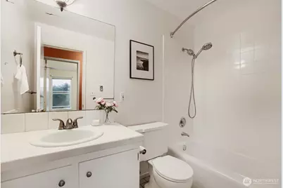 550 Elm Way #206, Edmonds, WA 98020 - Photo 17