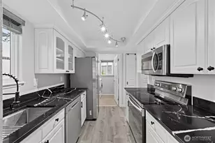 10014 NE 122nd St, Kirkland, WA 98034 - Photo 3