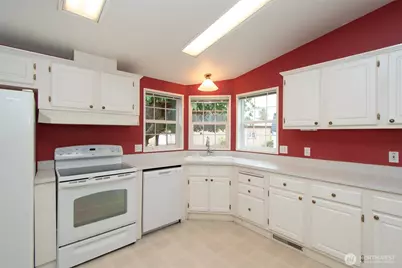 251 Heather Circle, Port Angeles, WA 98362 - Photo 9